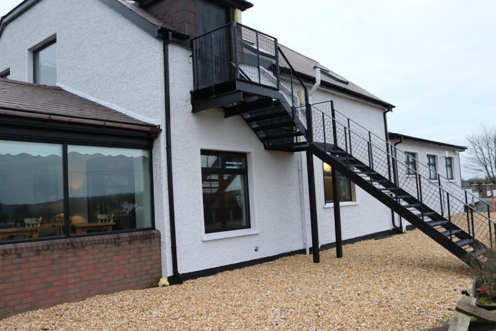 Hillview Lodge Armagh Exterior foto