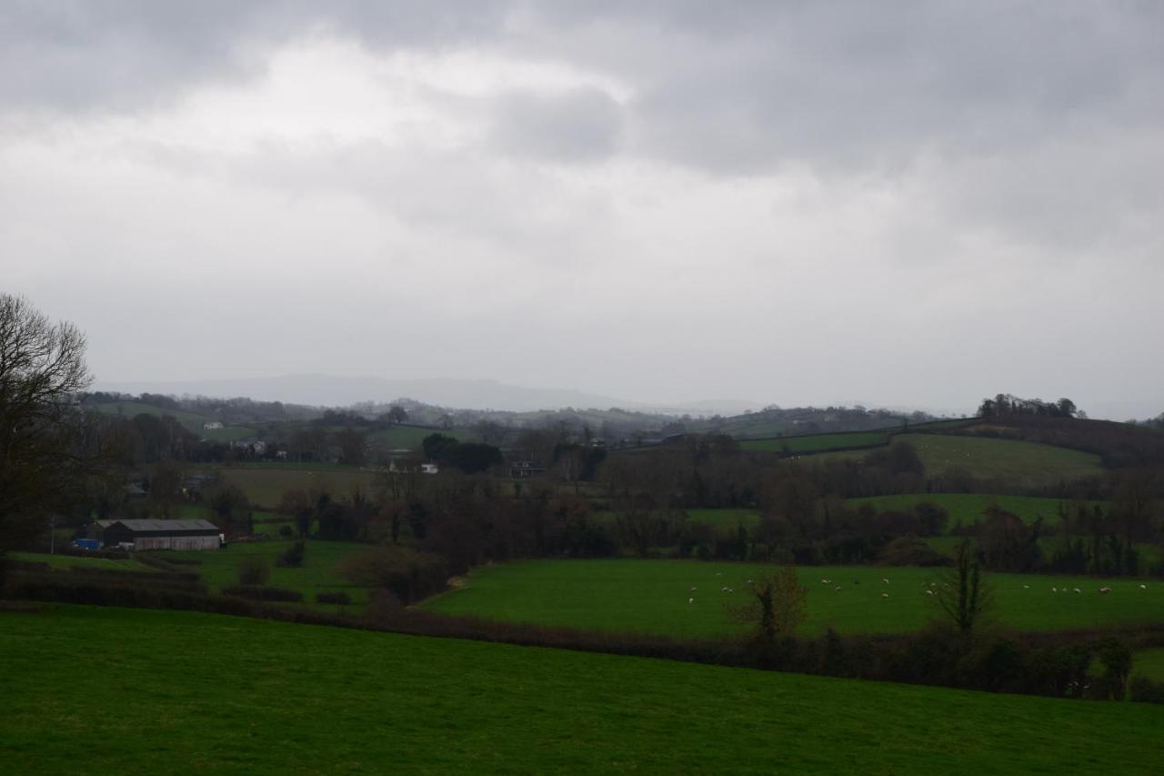 Hillview Lodge Armagh Exterior foto